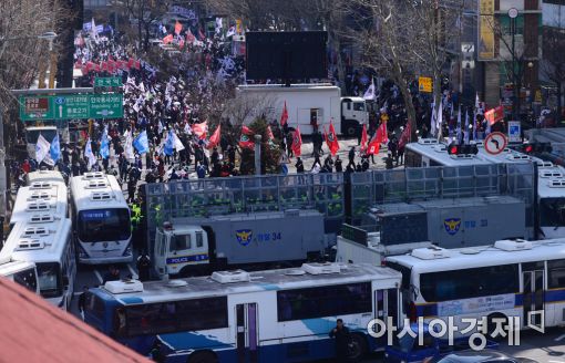 [포토]'든든한 차벽'