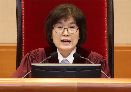 [대통령 파면]'삼성' 언급안한 헌재…이재용 재판에 어떤 영향?