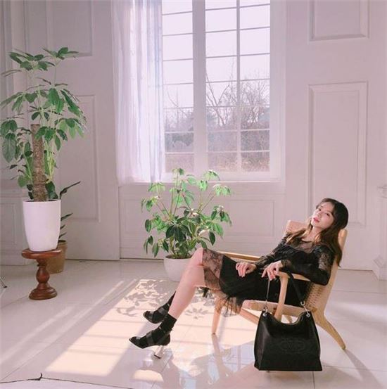 [스타잇템] 여자 스타 인스타그램 속 아이템 어디꺼?