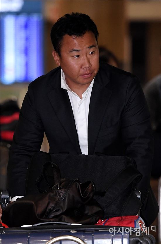 [포토]이범호, '새까맣게 탄 얼굴'