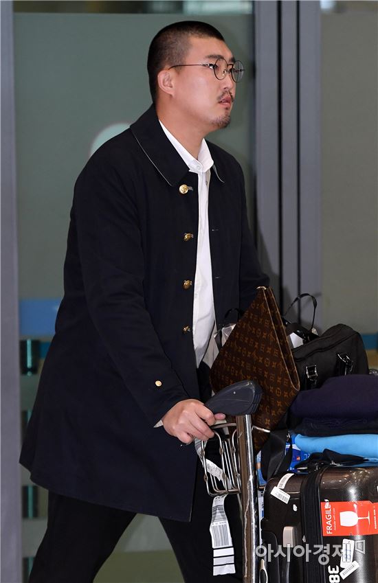 [포토]김세현, '전지훈련 마치고 귀국합니다'