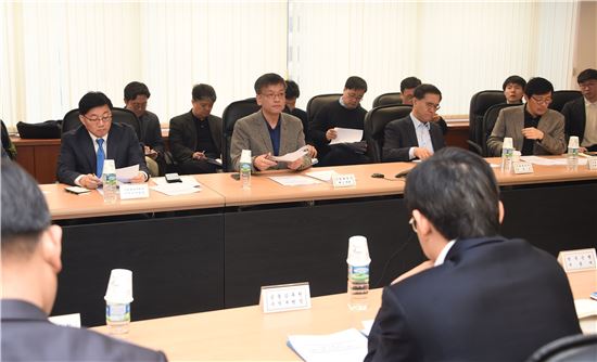 정부 "금융시장 여파 無…새 정부 출범시까지 경제 안정적 운용"