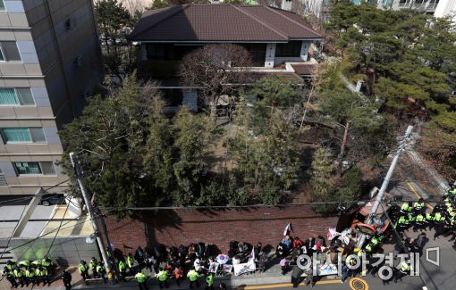 [포토]박근혜 사저 앞