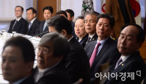 [포토]국세행정 발표 듣는 참석자들