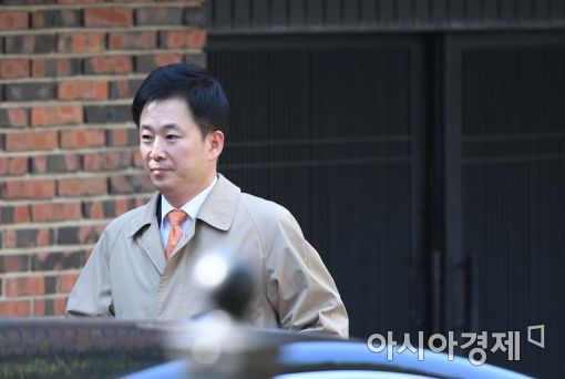 [포토]박근혜 만난 유영하 변호사 