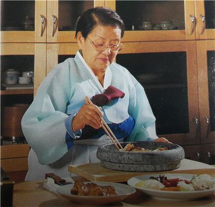 [한국의 맛] 제철 숭어로 반가음식을 만들다 ‘승기악탕(勝妓樂湯)’