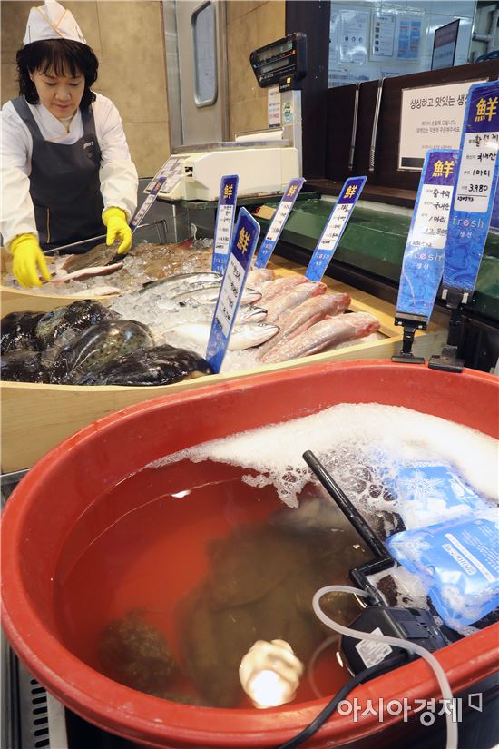 대형마트에서 물메기·털게·도다리도 판다…"신선하고 다양하게"