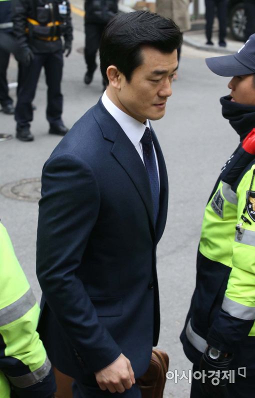 [포토]소환 조사 하루 앞두고 朴 찾은 이영선 전 행정관 