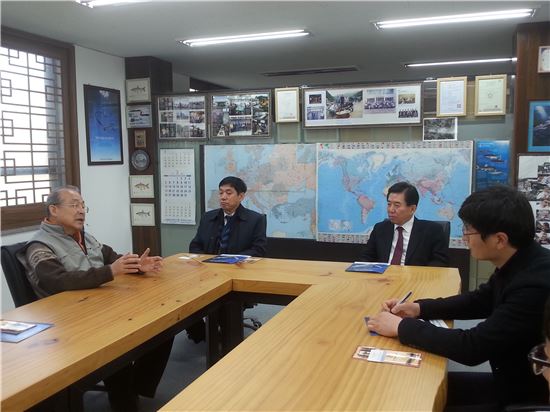 구충곤 화순군수, 최첨단 수산양식장 현장 방문