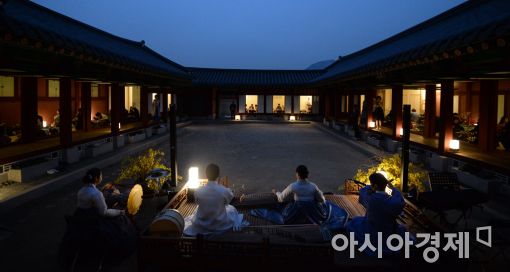[포토]봄향기 가득한 밤, 우리 가락과 함께