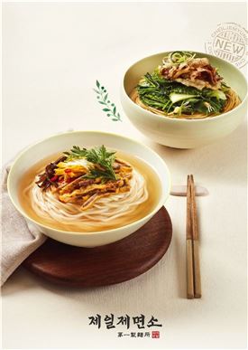 제일제면소, '봄나물 차돌 비빔국수' 등 신메뉴 2종 출시