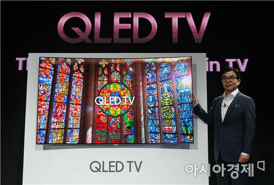 "라이프스타일 TV시대"…삼성, QLED TV 한국 출시