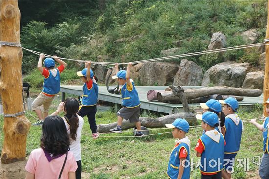 곡성 섬진강도깨비마을, ‘숲 속에서 살아남기’ 꿈다락 토요문화학교 문 연다