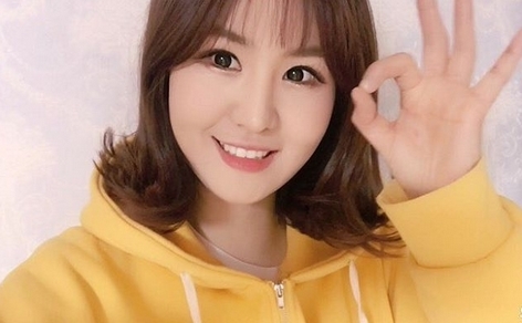 윤수현 “무조건 오케이. 나가자 싸우자 이기자” 한국 축구 대표팀 응원