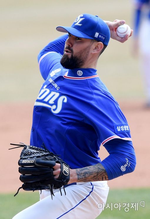 [포토]레나도, '선발 마운드는 내게 맡겨'
