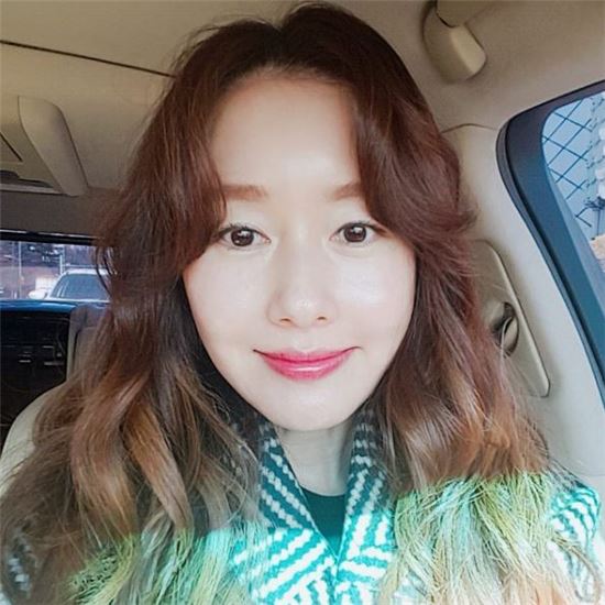 배우 김지수 예능 출연에 "무면허 음주운전·뺑소니…잊혀질 줄 아나" …시청자 발끈