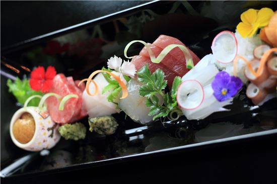 롯데호텔서울, 오사카 미쉐린 2스타 '사쿠라에 미식회'