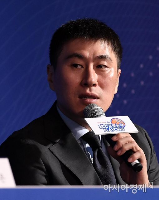 [포토]각오 말하는 삼성 이상민 감독