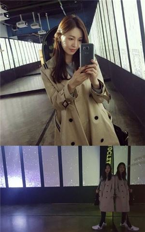‘예비신부’ 김소연, 일상모습 보니…“전시회 보러^^”