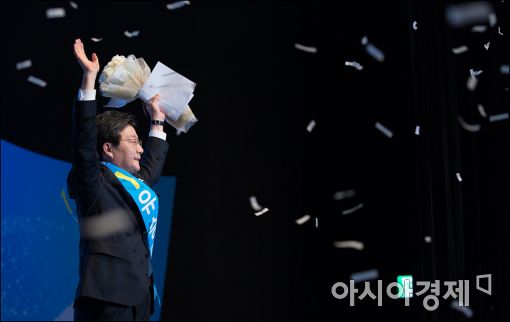 [포토]유승민, 바른정당 대선후보 선출