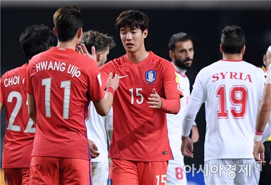 [포토]'홍정호 결승골' 축구대표팀, 시리아에 1-0 승리