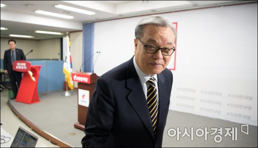 [포토]31일 사퇴예고한 인명진 비대위원장