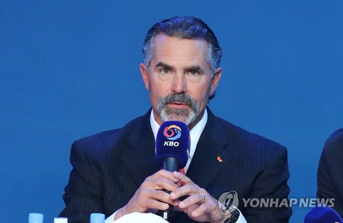 [이미지출처=연합뉴스]트레이 힐만 SK와이번스 감독