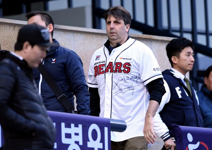 [포토]잠실 개막전 찾은 마크 리퍼트 전 미국대사