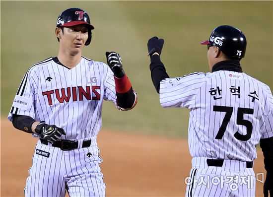 [포토]손주인, '두 점 더 달아납니다'