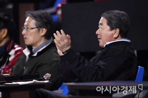 [포토]구본준 LG부회장, '야구가 좋아요'