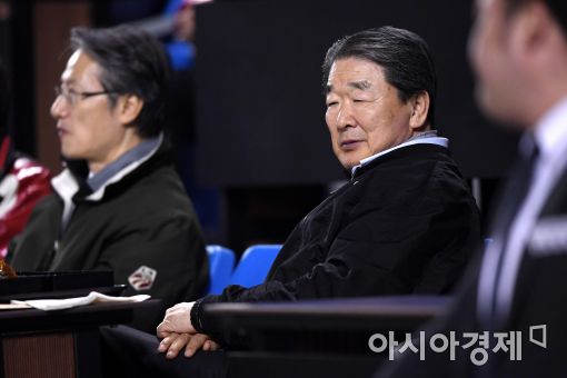 [포토]구본준 LG부회장, '야구가 좋아요'