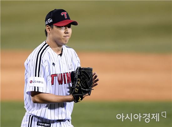 [포토]차우찬, '5이닝 무실점으로 승리투수 요건 갖춰'