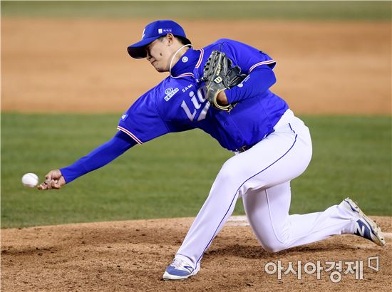 [포토]역투하는 삼성 김대우