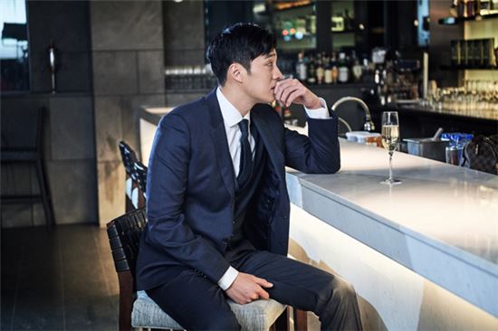 소지섭 완벽한 슈트핏, 세련미 폭발