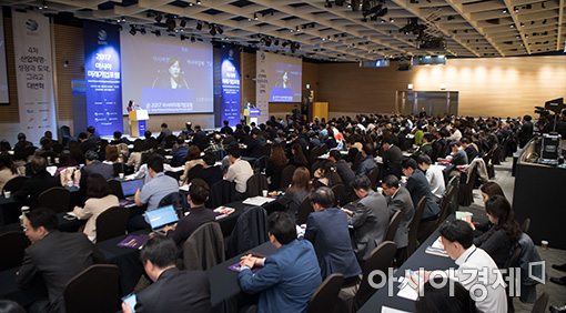 [포토]송희경 의원, 아시아미래기업포럼 축사