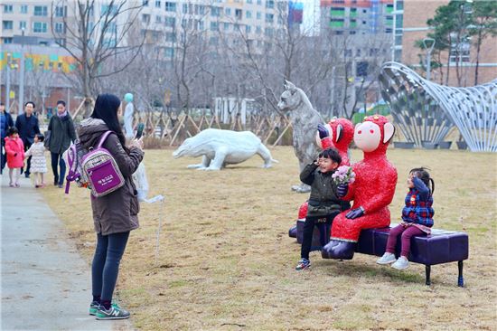 금천구 금나래중앙공원 야외조각전 개막