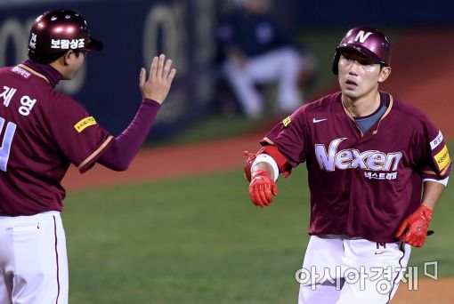 '서건창 사이클링 히트' 넥센, 두산 꺾고 5연패 뒤 첫 승