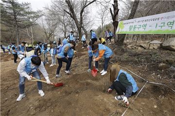 KT&G복지재단, 북한산 생태복원 위해 5년째 산림조성 활동 