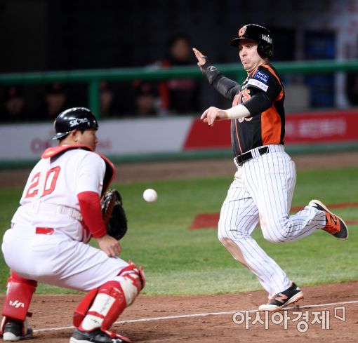 [포토]번즈, '동점 득점을 향해'