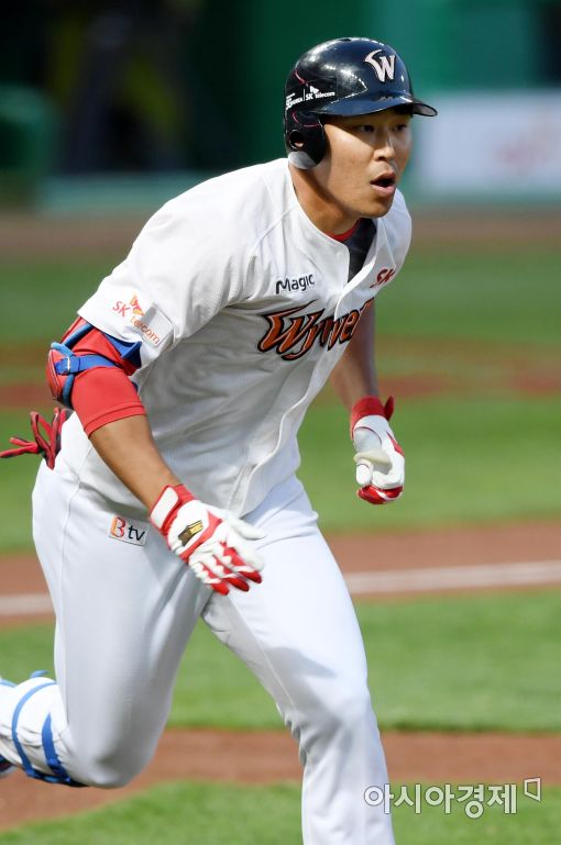 [포토]한동민, '안타로 찬스 이어간다'