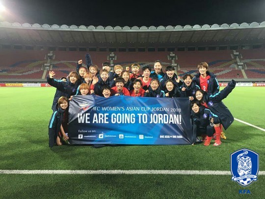 윤덕여호, 아시안컵 본선 진출 확정…우즈벡 4-0 완파