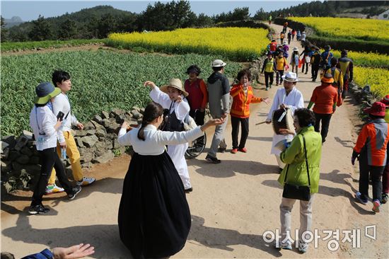 나비야 소 달구지 타고 완도 청산도로 가자
