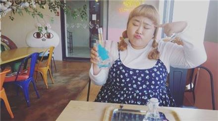 코미디언 홍윤화/사진=김민기 인스타그램 캡처