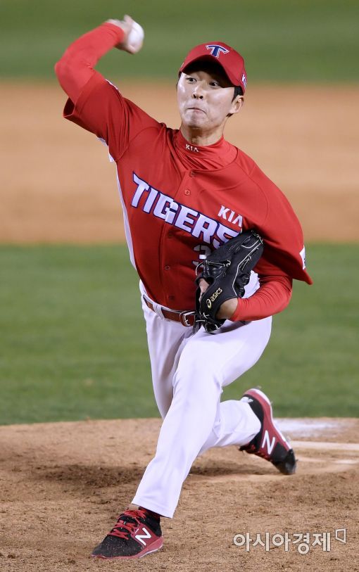 [포토]역투하는 KIA 박지훈