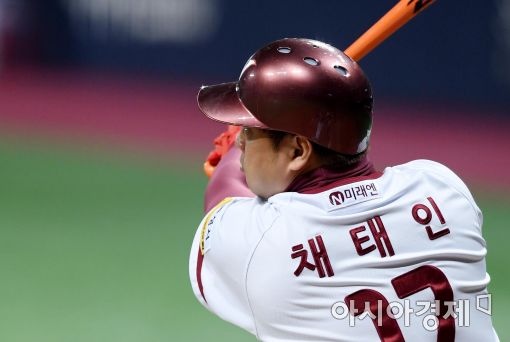 [포토]채태인, '선취 2타점 적시타'