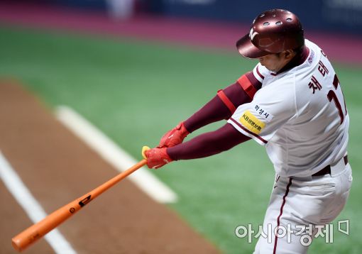 [포토]채태인, '선취 2타점 적시타'