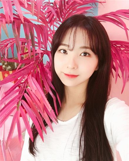 이수현, 데뷔 앞두고 근황 공개 '너무 청순해'