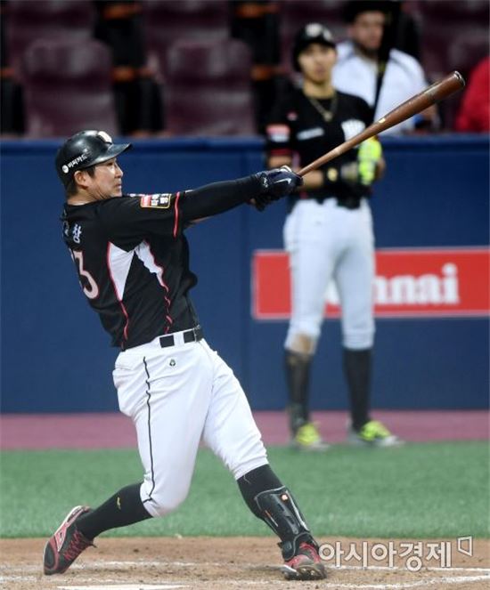 [포토]이해창, '힘찬 투런포 스윙'