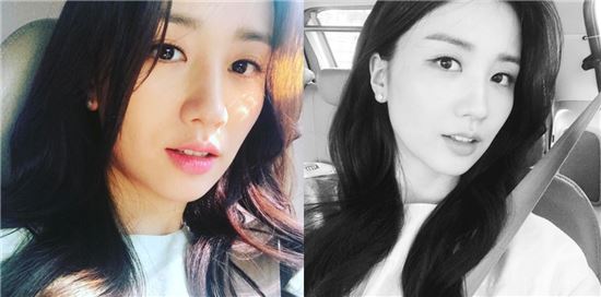 ‘4개월 차 새댁’ 박하선의 일상모습 보니…흑백사진에도 숨길 수 없는 미모