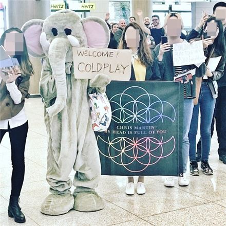 락밴드 콜드플레이 “코끼리의 환영은 처음이야”…13일 기습 내한